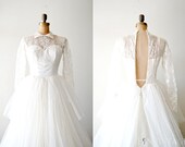 vintage 1940s wedding dress - 40s lace wedding dress / ivory white peplum tulle full skirt