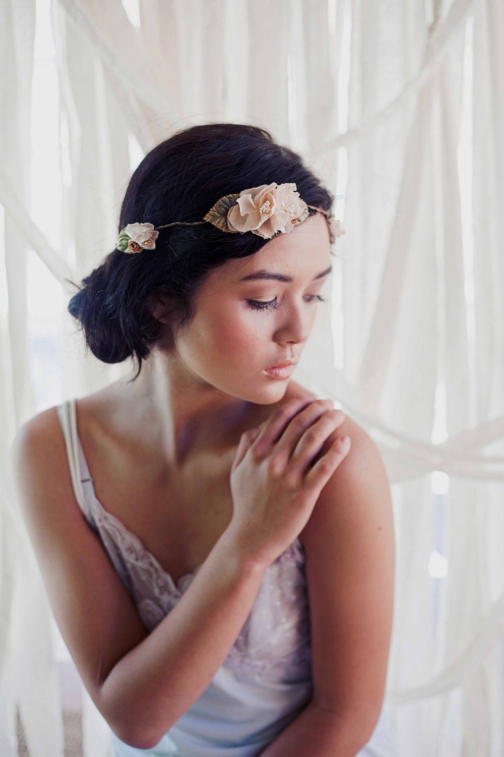 woodsy flower halo in peachy beige- style 201