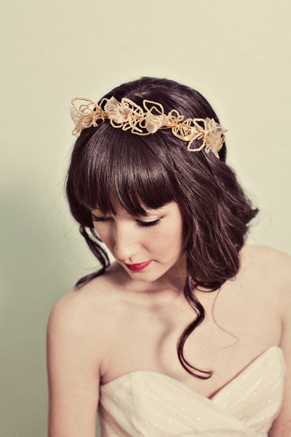 Golden beaded leaves crown- style 117