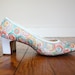 Colorful Shoes Mod 1960s Vintage Naturalizer Heels with Bright Swirls Size 7