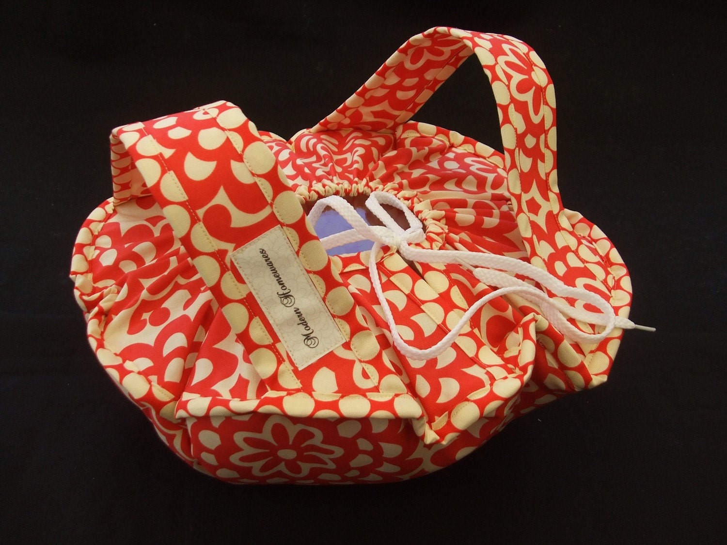 Casserole Carrier - cherry red lotus by Amy Butler