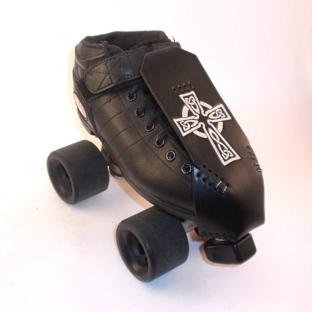 Roller Derby Toe Guards - Silver Celtic Cross