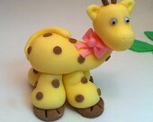 Fondant Baby Giraffe with a Bow, Perfect for Baby Showers - Cake or Cupcake Decorations Il_170x135
