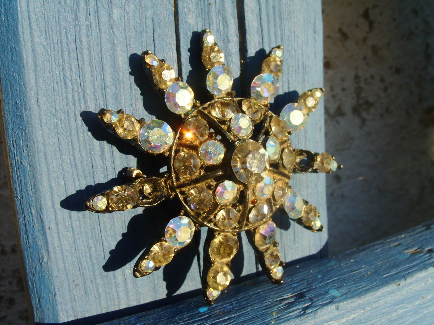 Vintage Rhinestone Brooch SPARKLING STAR