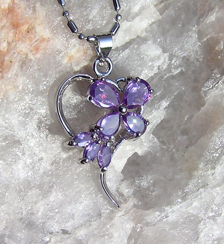 Pale Purple Amethyst Heart & Flower Pendant - Vintage