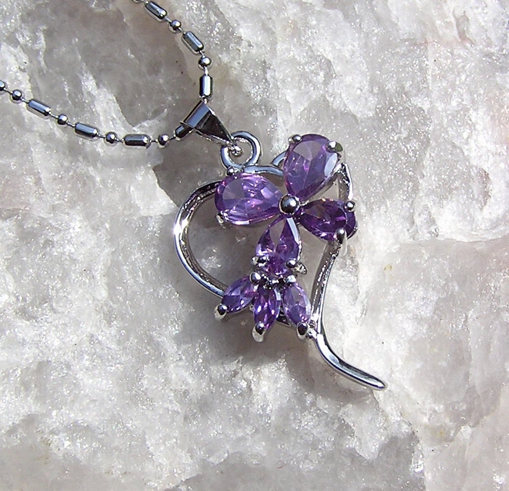 Pale Purple Amethyst Heart & Flower Pendant - Vintage