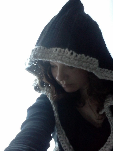HOODED Scarf - SCOODIE - Black and Beige colors - Cotton and wool blend - Crochet - Winter fashion