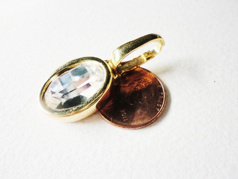 vintage original Swarovski pendant oval crystal on goldtone setting signed with swan