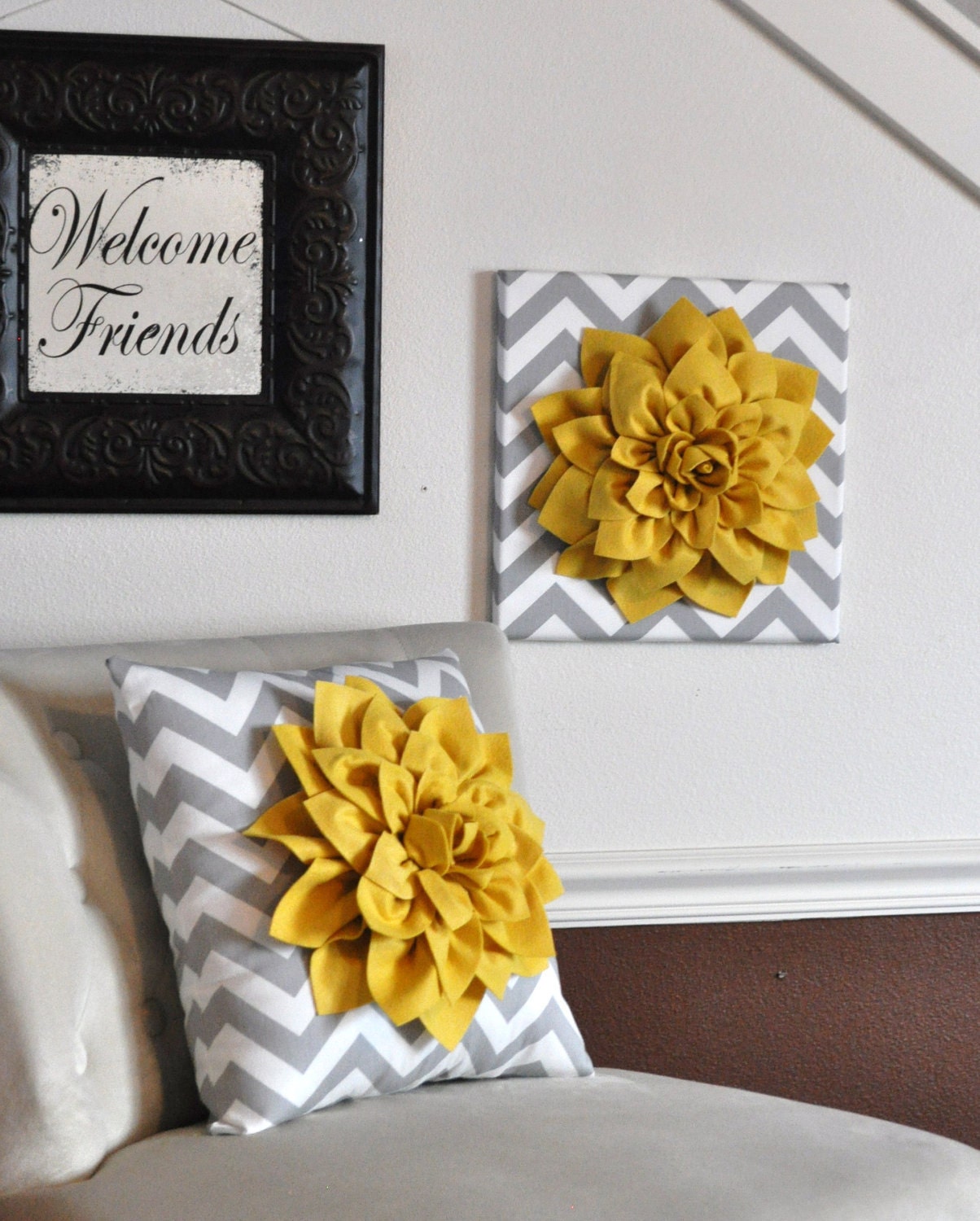 Navy Blue Dahlia on Red and White Zigzag Pillow -Chevron Pillow- Red White and Blue