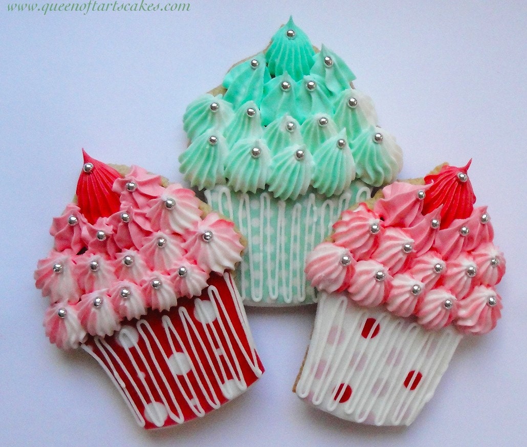 Fancy Cupcake Cookies with Edible Cupcake Wrappers