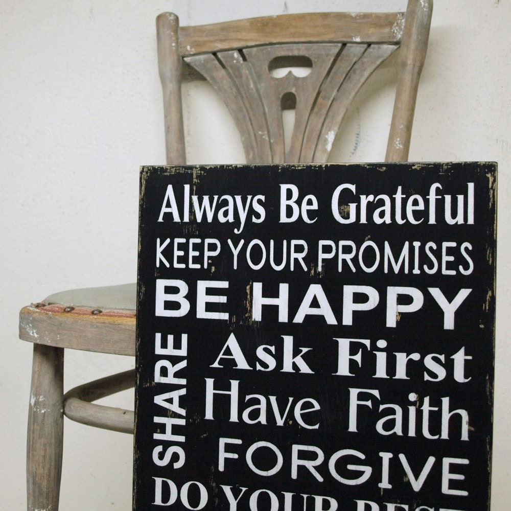 Family Rules Sign in Black and White. Vintage Style in Wood. Always Be Grateful, Be Happy, Say Your Prayers, Forgive. Version 2