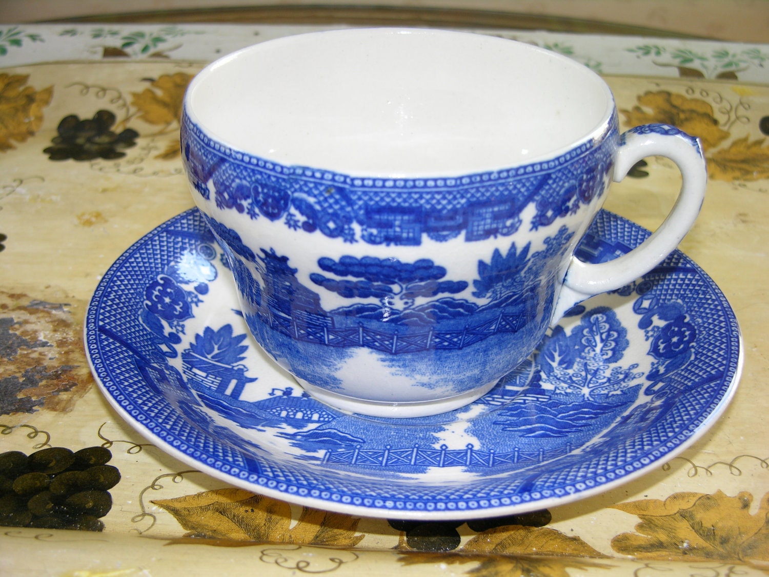Transferware Vintage Blue Willow Mush Cup