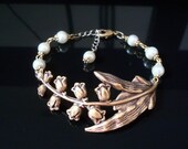 Lily Branch Vintage Bracelet - Brass Lily Flower, Green pearls, golden Flowers, Free Shipping, Gift, bridal Bracelet