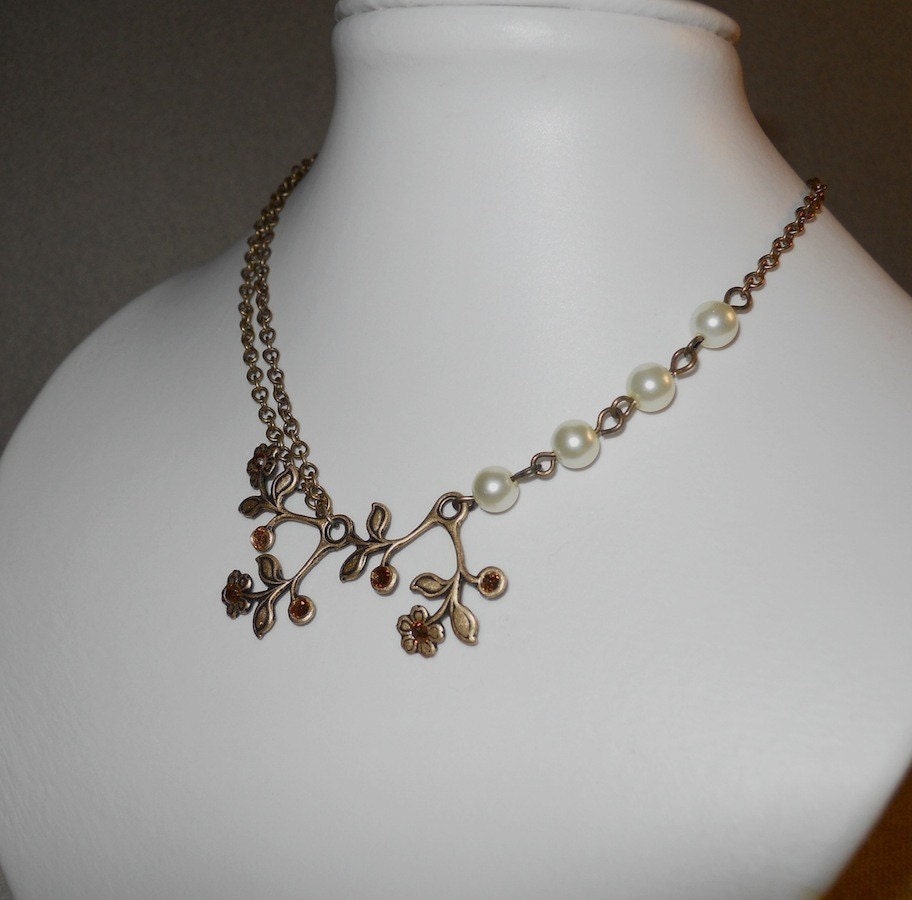 Flowers for you Statement Necklace, Choker Lariat, Wedding jewelry, Flower Pendant, gift