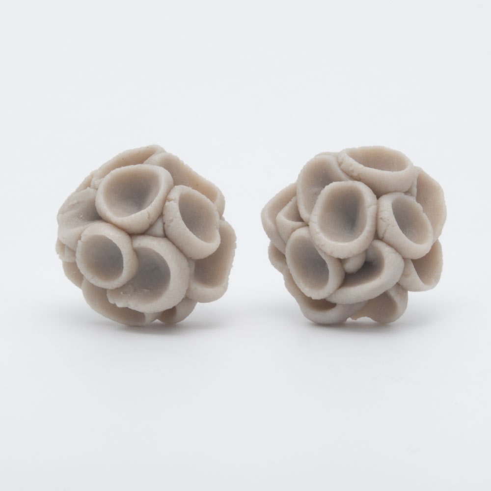 Khao-Lak Post Earrings With Porcelain Flowers, Mocha Color