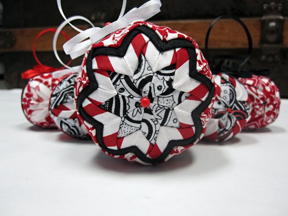 Large Ornament Red White and Black Valentine/Christmas Quilted Ornament Ball