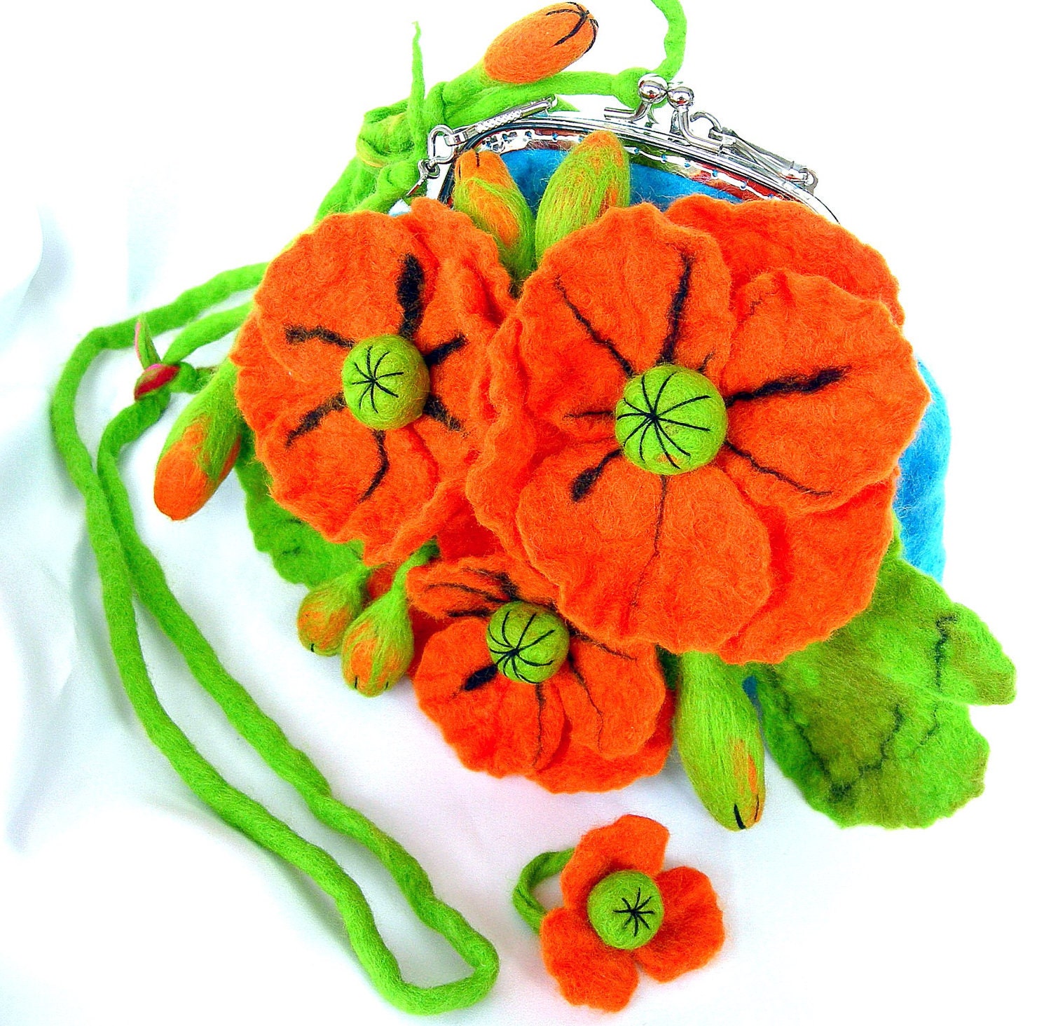 free shipping  Hand Felted,  Woman  handbag or Clutch on  Metal Frame  and  ring-makeap  bag100%wool  merino--Orange  poppy--