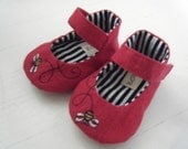 Red BumbleBee Linen Mary Jane Shoes For Your Baby Girl