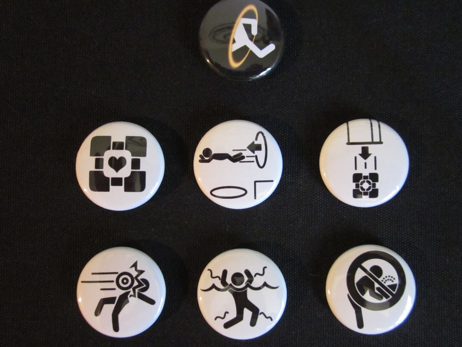Portal Warning 7 buttons 1" set - orange