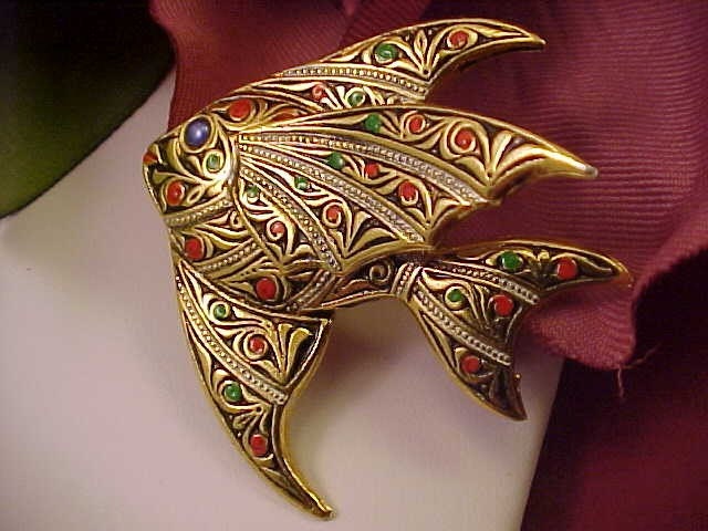 Vintage Figural  ANGEL FISH Damascene Brooch/Pin