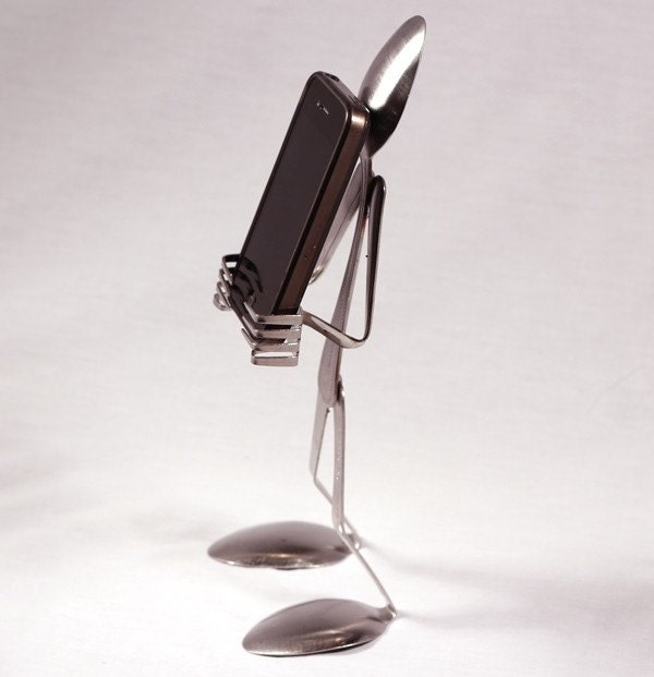 The iSpoon - iPhone Stand