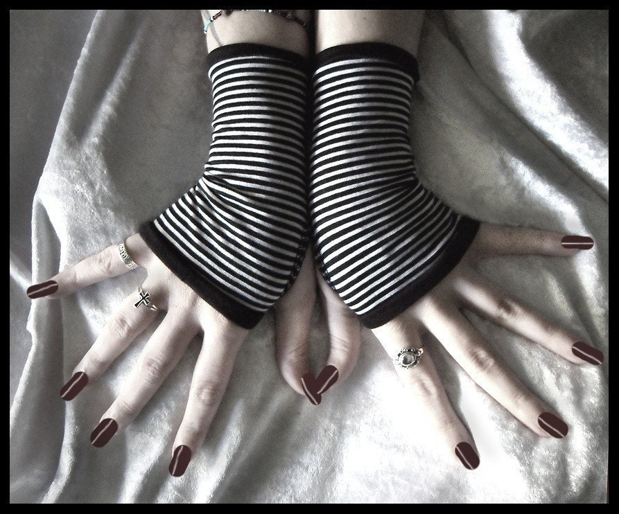 Dark Alice's Fingerless Gloves - Tiny Black & White Striped Cotton - Yoga Belly Dance Dark Tribal Fusion Emo Vampire Gypsy Tarot Bohemian