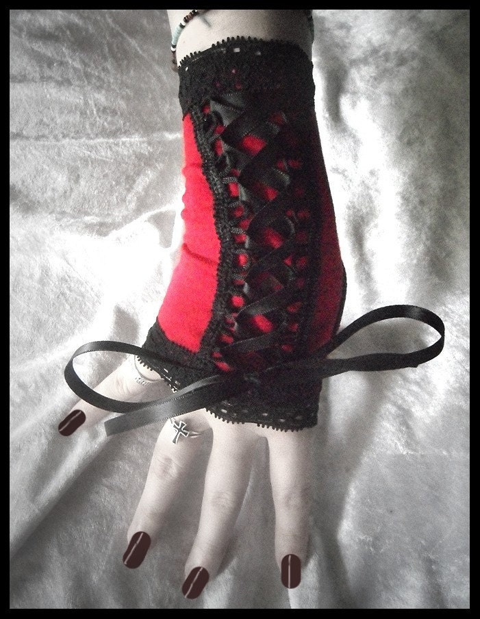 Carmilla's Masque Victorian Corset Laced Up Fingerless Glove Mittens - Scarlet Red w/ Black Lace - Dark Fusion Bellydance Wedding Emo Lolita