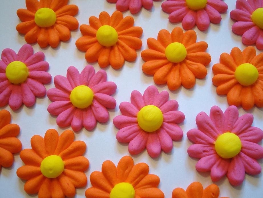 Lot of 150 Sugar Flowers Daises great cupcake topper Il_570xn