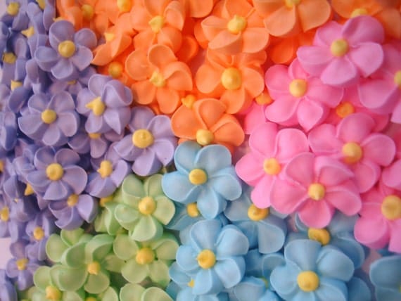 LOT of 100 royal icing flowers for Cake Decorating great for Easter Il_570xn