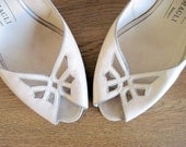 1970s Vintage Heels Bruno Magli Peep Toe Slingbacks Butterfly Cut Out 7.5