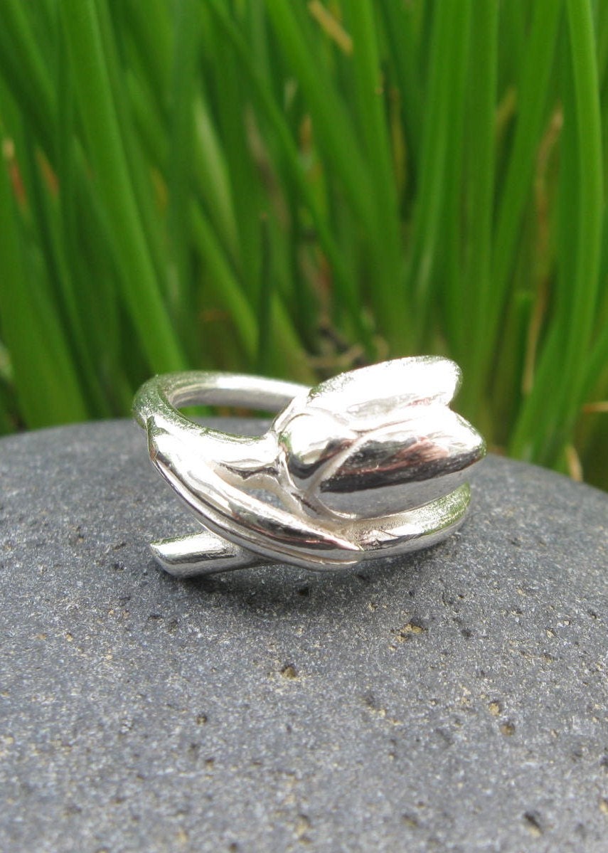 Shy Susan Sterling Silver Ring