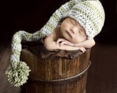 Blue and green vintage style stocking cap for newborn