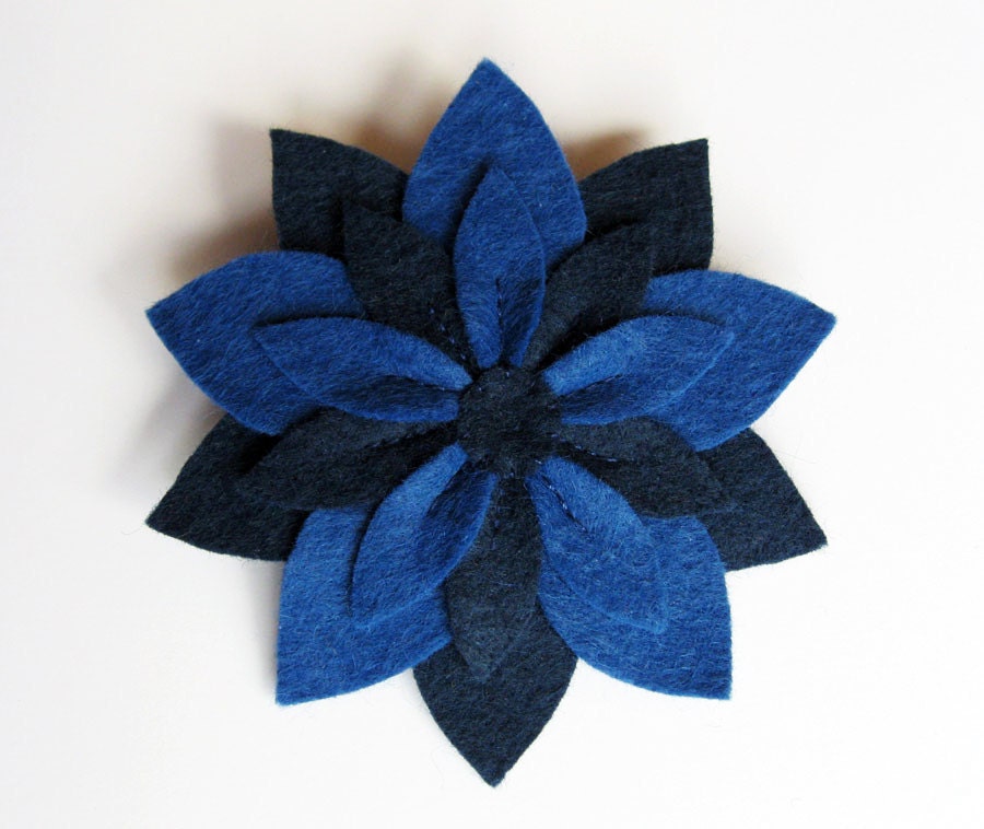 Felt Flower Brooch Pin - Navy Blue Flower - Midnight Star - Sapphire