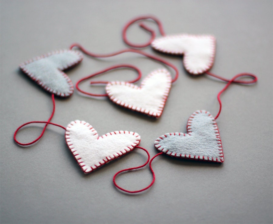 Felt Heart Garland - Home Decor - Banner - Wedding - Anniversary - Party Decoration