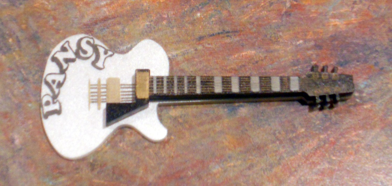 Pansy Guitar