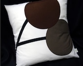Modern Pillow Cover -- ChOcOLaTe, EbOnY and GoLD CiRCLES on WhiTe --  for 18" x 18" insert - new fabric