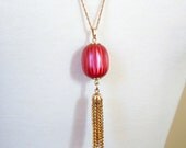 Vintage Sarah Coventry Mauve and Gold Tassle Necklace