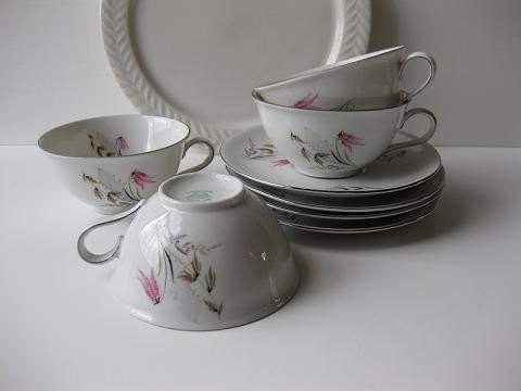 Vintage Royal Duchess Mountain Bell Bavarian Pink Floral Teacups and Saucers Set of Four