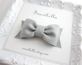Victoria Bow Hair Clip in Light Silver Grey