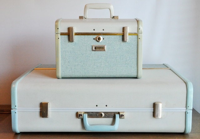 Vintage Samsonite Ultralite Two Tone Luggage Set