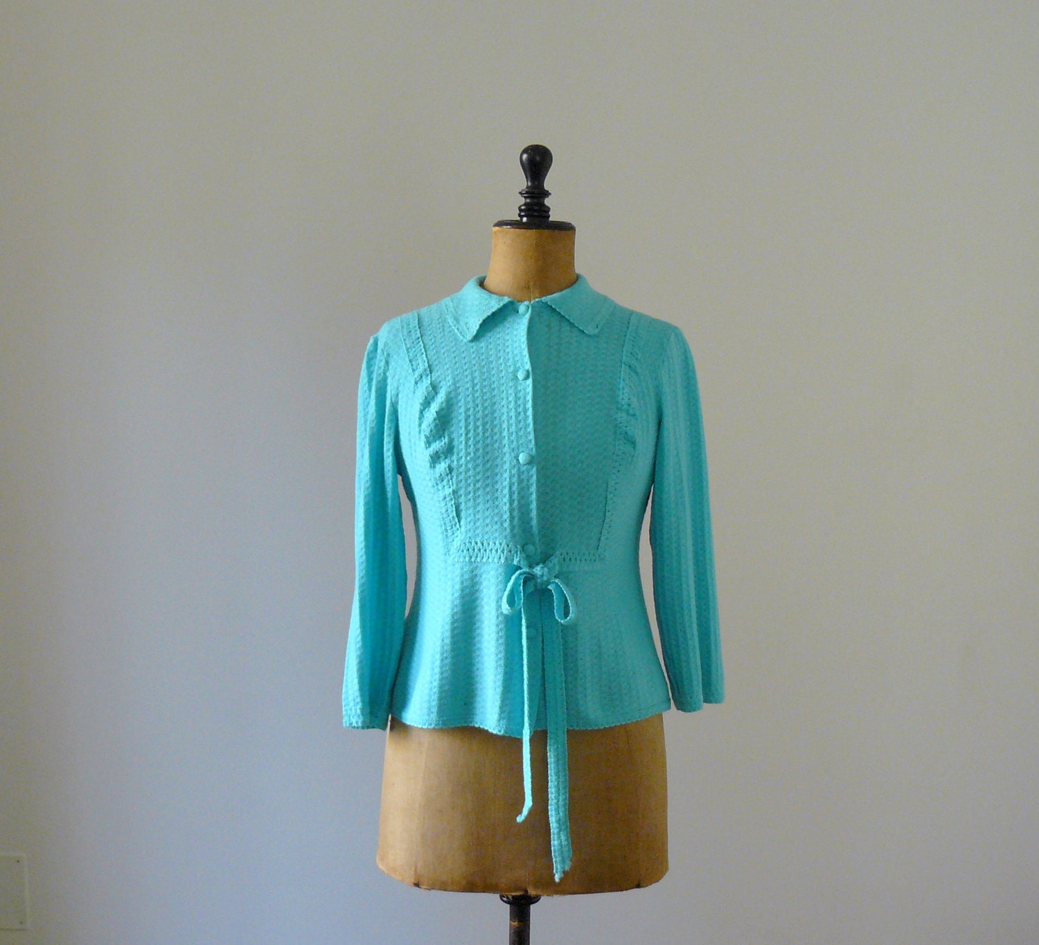Vintage 1960s turquoise wool bed jacket. liseuse. cardigan. lingerie