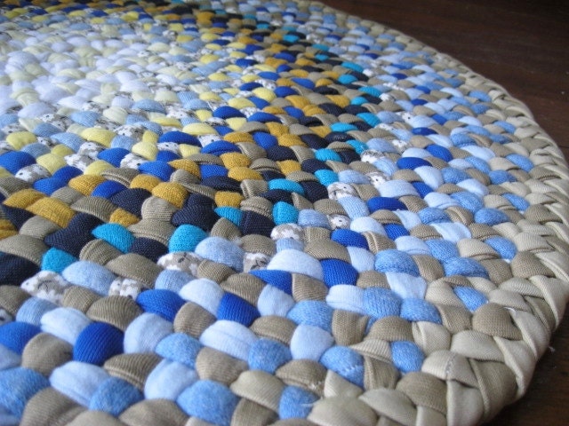 Made to order Braided Round Rug from recycled cotton in your choice of colors