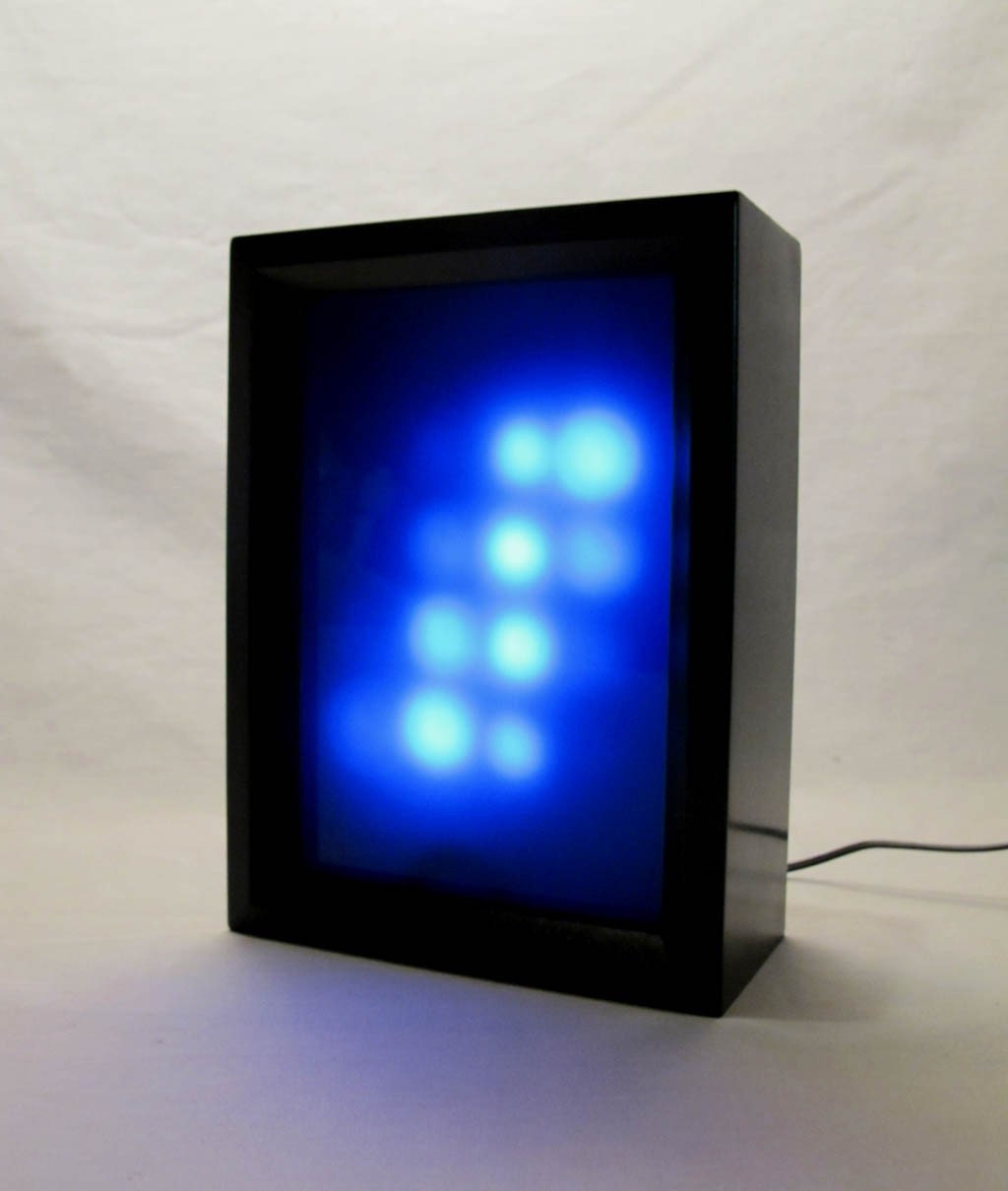 Soothing blue animated LED lamp / light box