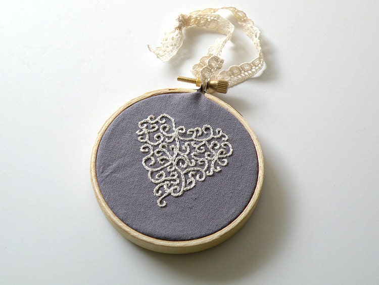 Scrollwork embroidered heart - 3" wooden embroidery hoop - customizable