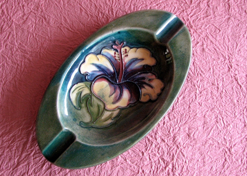 Vintage Moorcroft Hibiscus Oval Ashtray