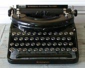Typewriter. Black Remington Noiseless Portable Typewriter. Industrial. Antique Typewriter. Home Decor. Office. Library. Study. Vestiesteam.