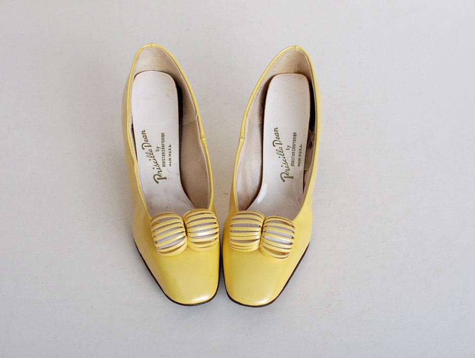 Vintage 60s MOD Yellow Patent Vinyl Shoes