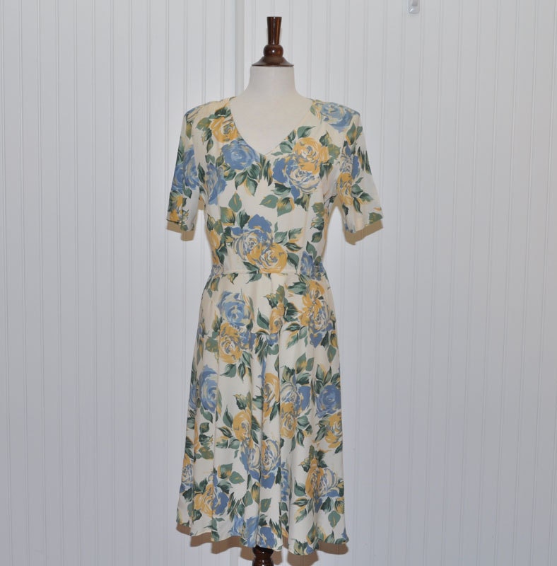 Vintage 1980 Dress Floral Daytime Dress