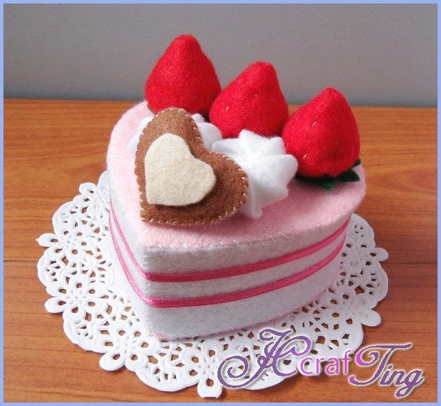SUMMER SALE - Heart-Shaped Strawberry and Cream Cake PDF pattern (B)