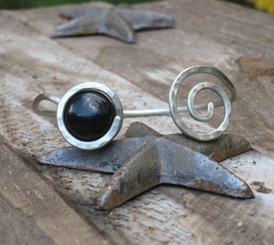 Black Onyx Spiral Bracelet